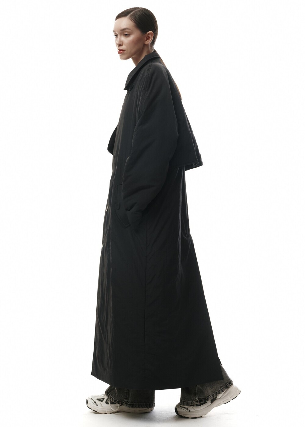 Insulated coat made of raincoat fabric